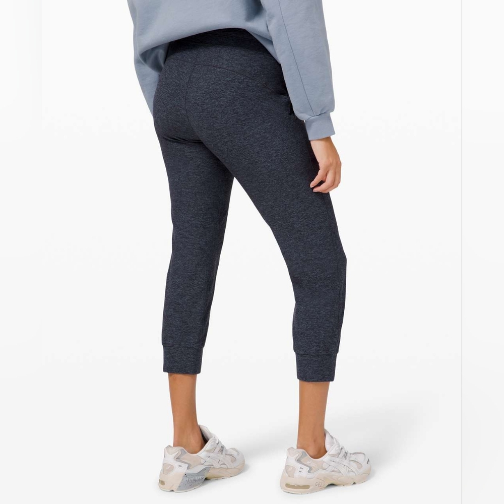 Lululemon Ready to Rulu Jogger Crop Heathered Submarine / Black